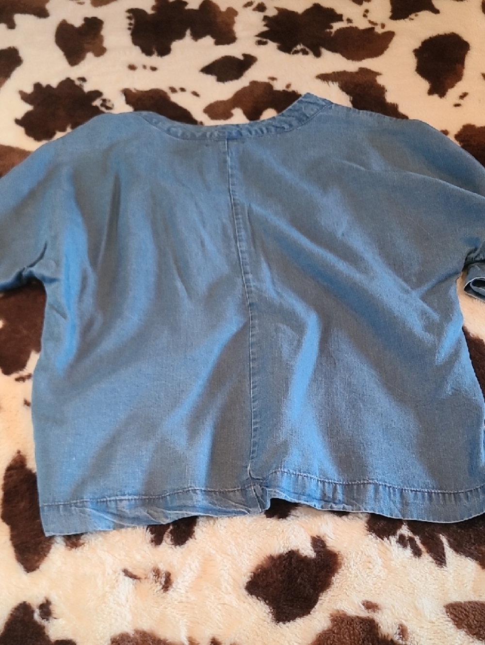 GAP Light Denim Blue V-Neck Short Sleeve Top - Picture 8 of 8